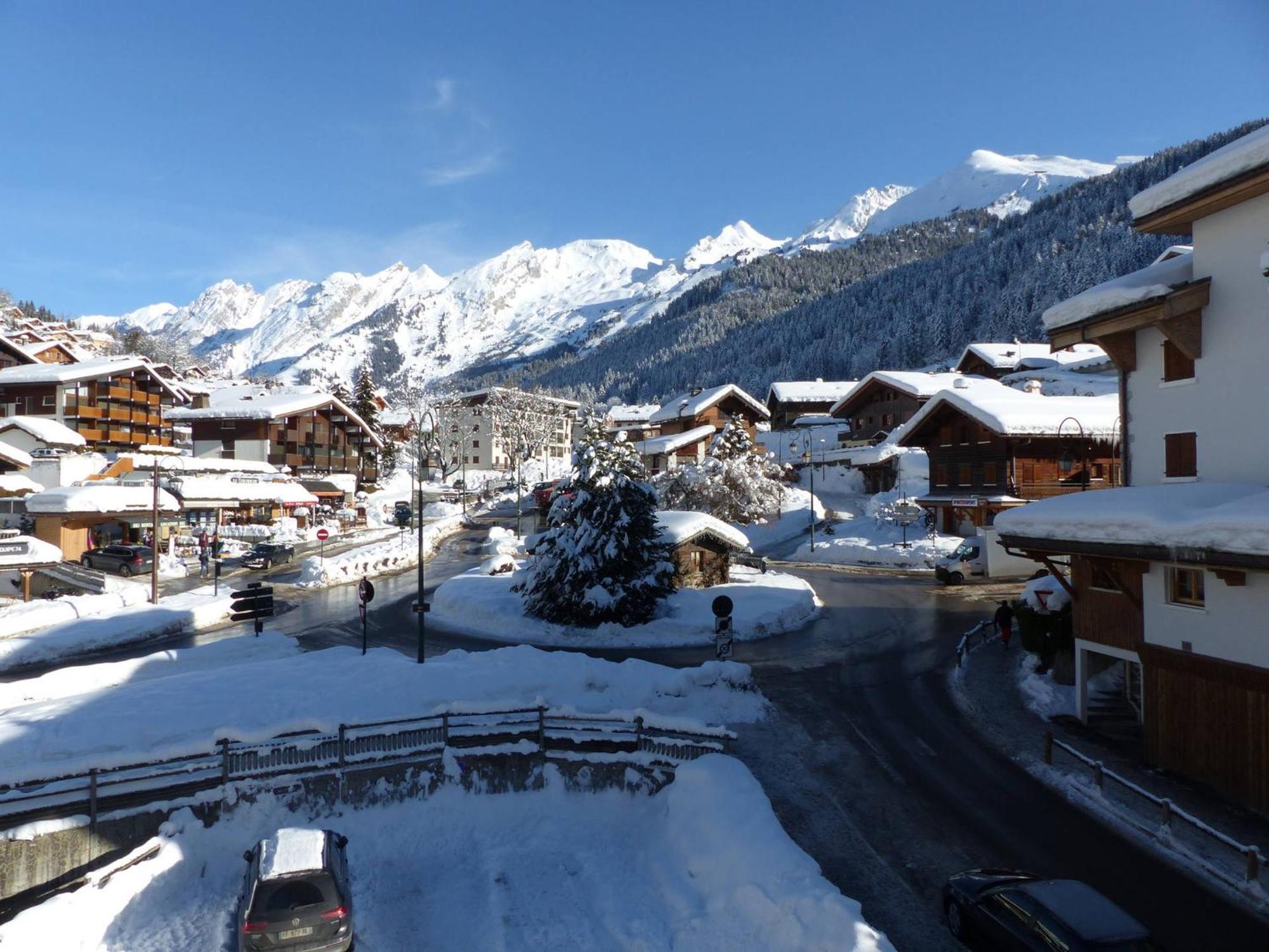 Appartement La Clusaz, 3 pièces, 8 personnes - FR-1-437-25 Extérieur photo